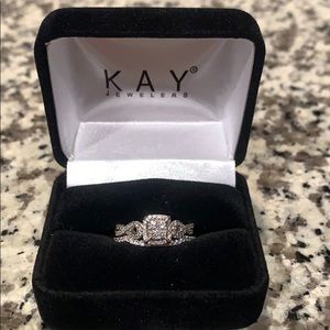 Engagement and wedding band set